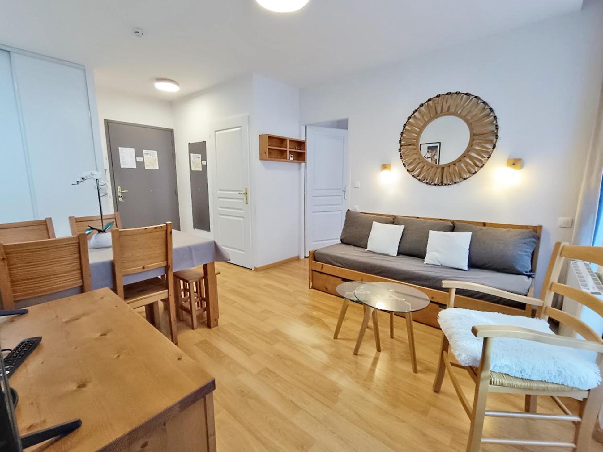 L'Eterlou, T3, Centre Luchon, Wifi, Casier A Skis, Ascenseur, 6 Personnes Bagnères-de-Luchon Exteriér fotografie