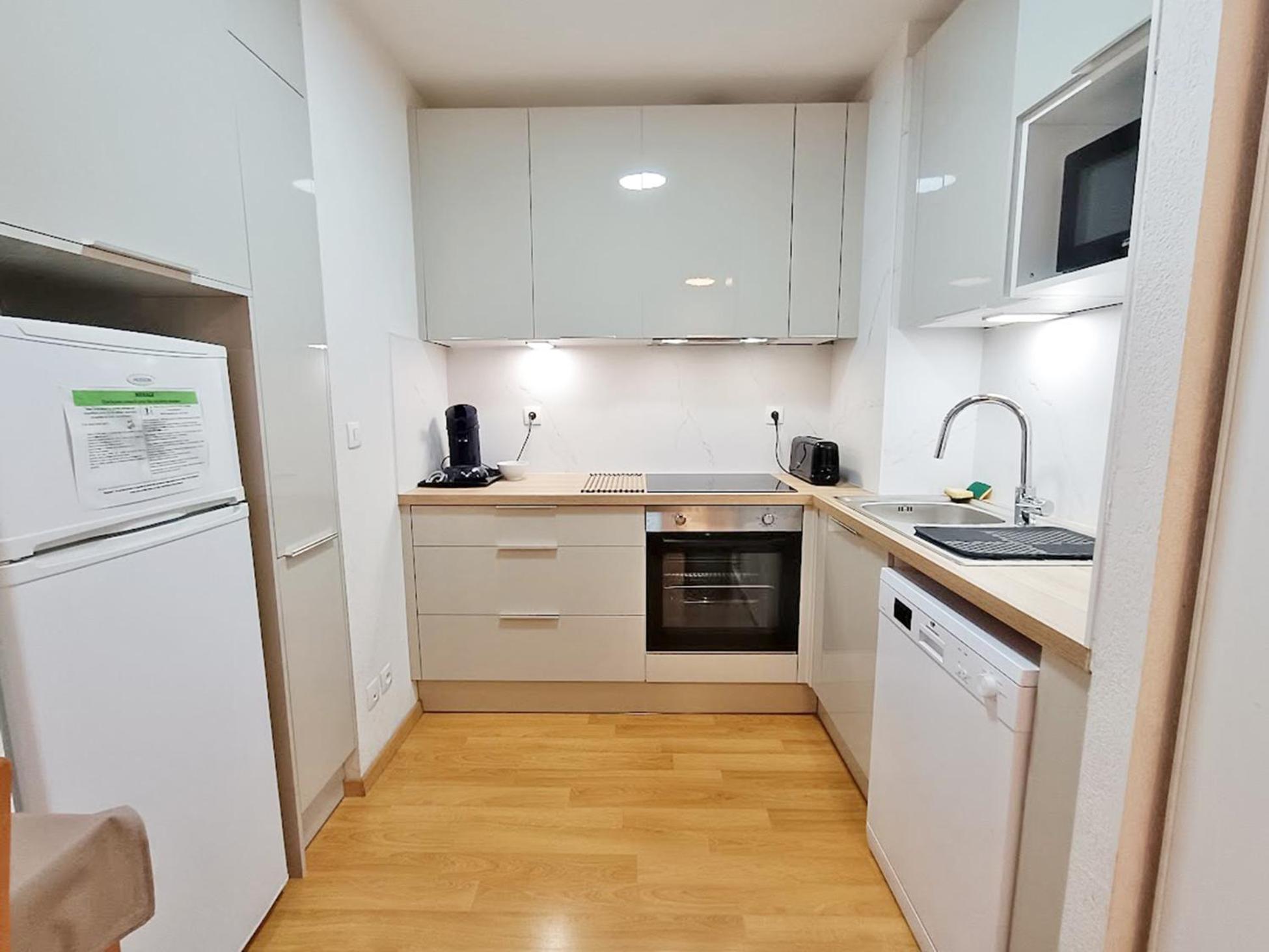 L'Eterlou, T3, Centre Luchon, Wifi, Casier A Skis, Ascenseur, 6 Personnes Bagnères-de-Luchon Exteriér fotografie